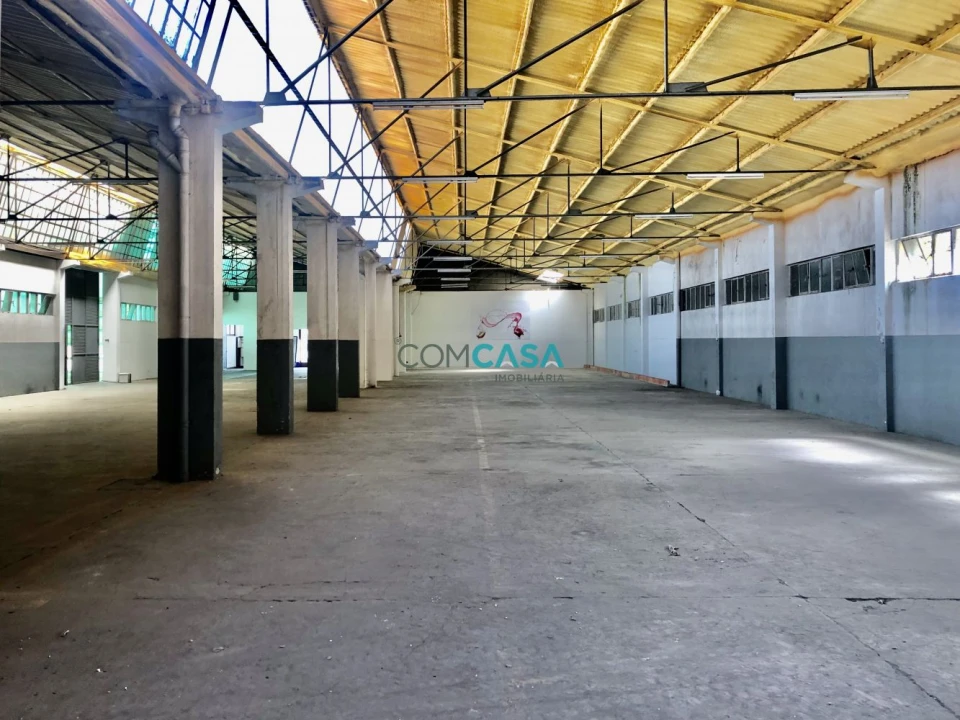 Loja para Arrendamento em Ramalde Foto 5