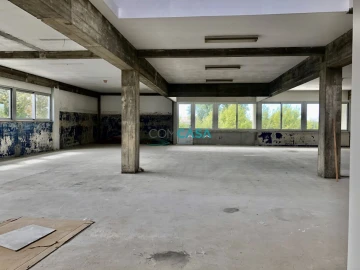 Loja para Arrendamento em São Mamede de Infesta e Senhora da Hora