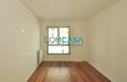 Apartamento T4 para Venda em Ramalde