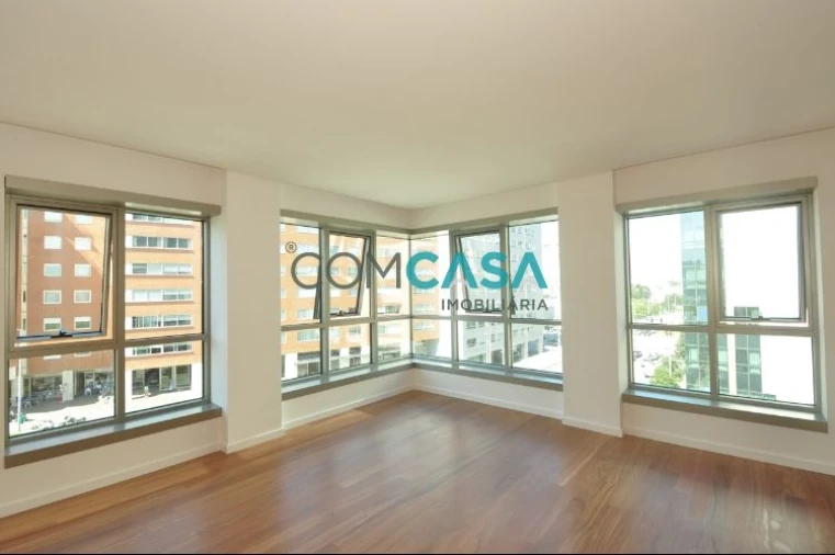 Apartamento T4 para Venda em Ramalde Foto 20
