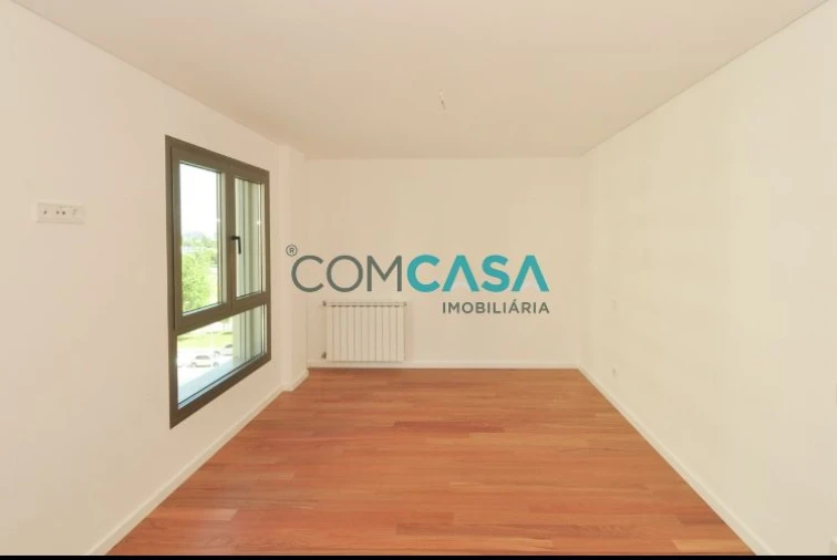 Apartamento T4 para Venda em Ramalde Foto 21