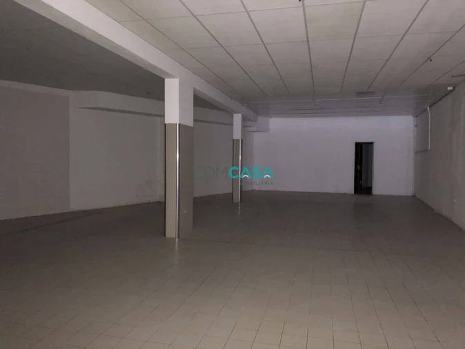 Loja para Arrendamento em Matosinhos e Leça da Palmeira Foto 2