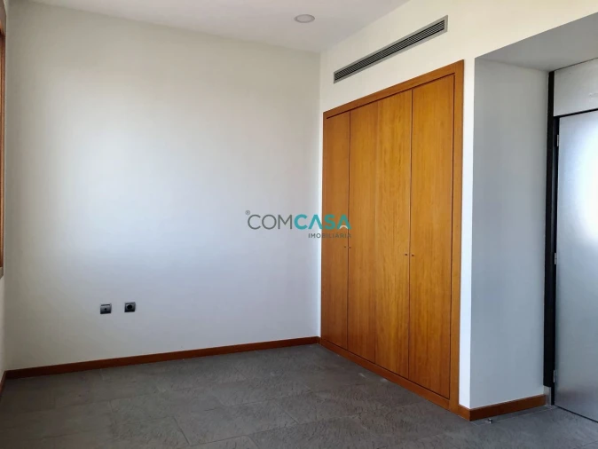 Loja para Arrendamento em Matosinhos e Leça da Palmeira Foto 2