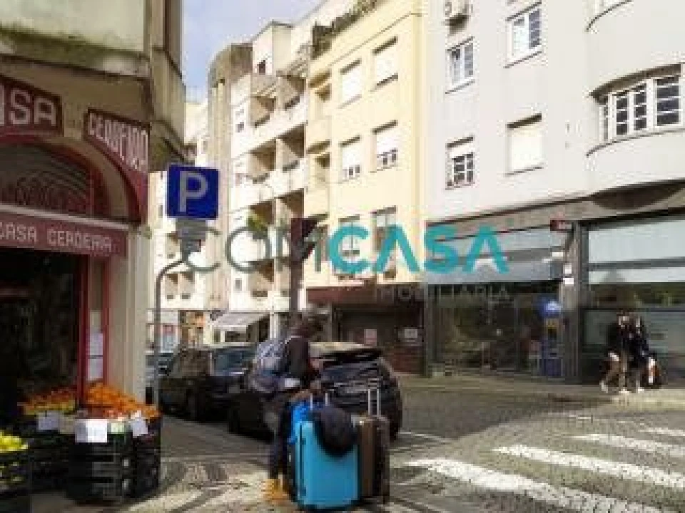 Loja para Arrendamento em Cedofeita, Santo Ildefonso, Sé, Miragaia, São Nicolau e Vitória Foto 1