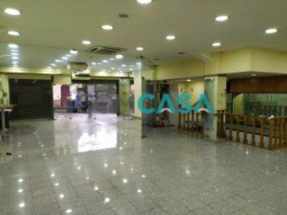 Loja para Arrendamento em Cedofeita, Santo Ildefonso, Sé, Miragaia, São Nicolau e Vitória Foto 3