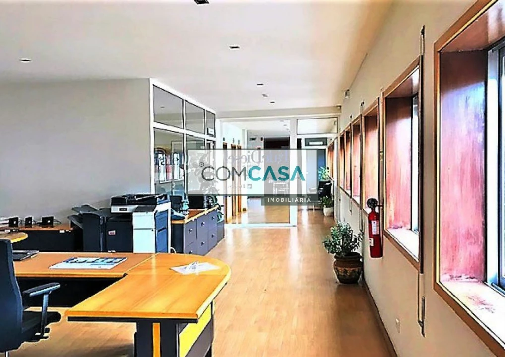 Loja para Venda em Ramalde Foto 4