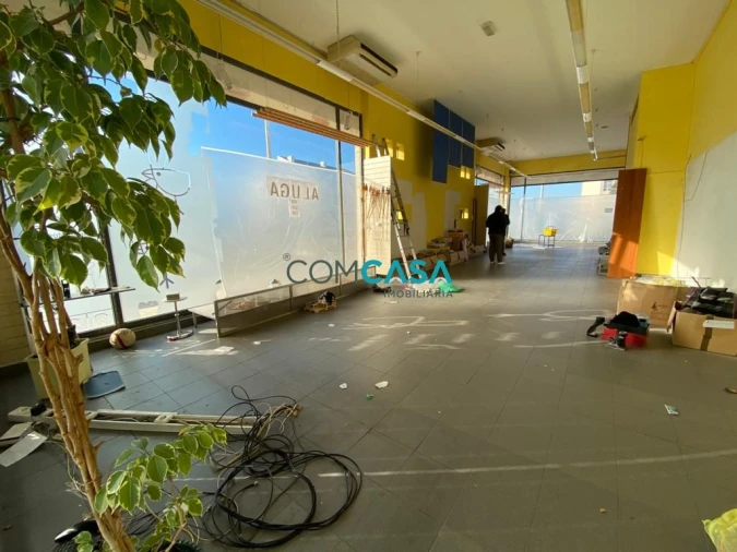 Loja para Arrendamento em Matosinhos e Leça da Palmeira Foto 2