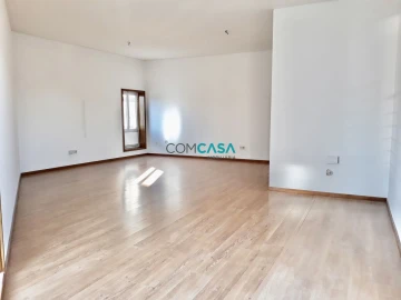 Loja para Arrendamento em Póvoa de Varzim, Beiriz e Argivai