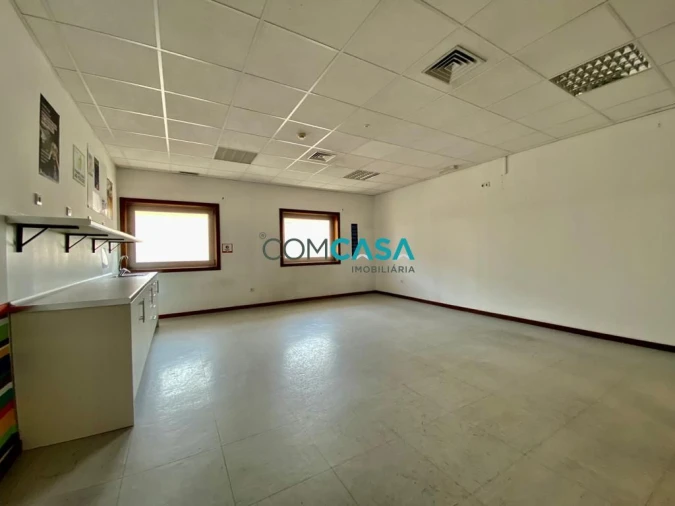 Loja para Arrendamento em Matosinhos e Leça da Palmeira Foto 11