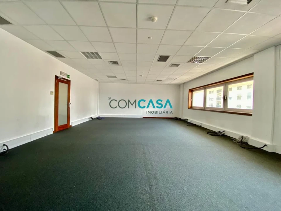 Loja para Arrendamento em Matosinhos e Leça da Palmeira Foto 10