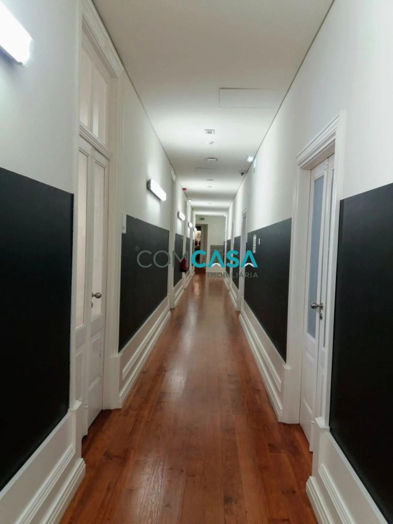 Loja para Arrendamento em Cedofeita, Santo Ildefonso, Sé, Miragaia, São Nicolau e Vitória Foto 12