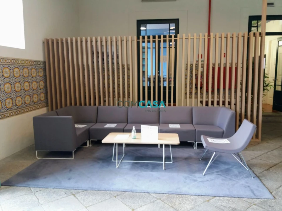 Loja para Arrendamento em Cedofeita, Santo Ildefonso, Sé, Miragaia, São Nicolau e Vitória Foto 4