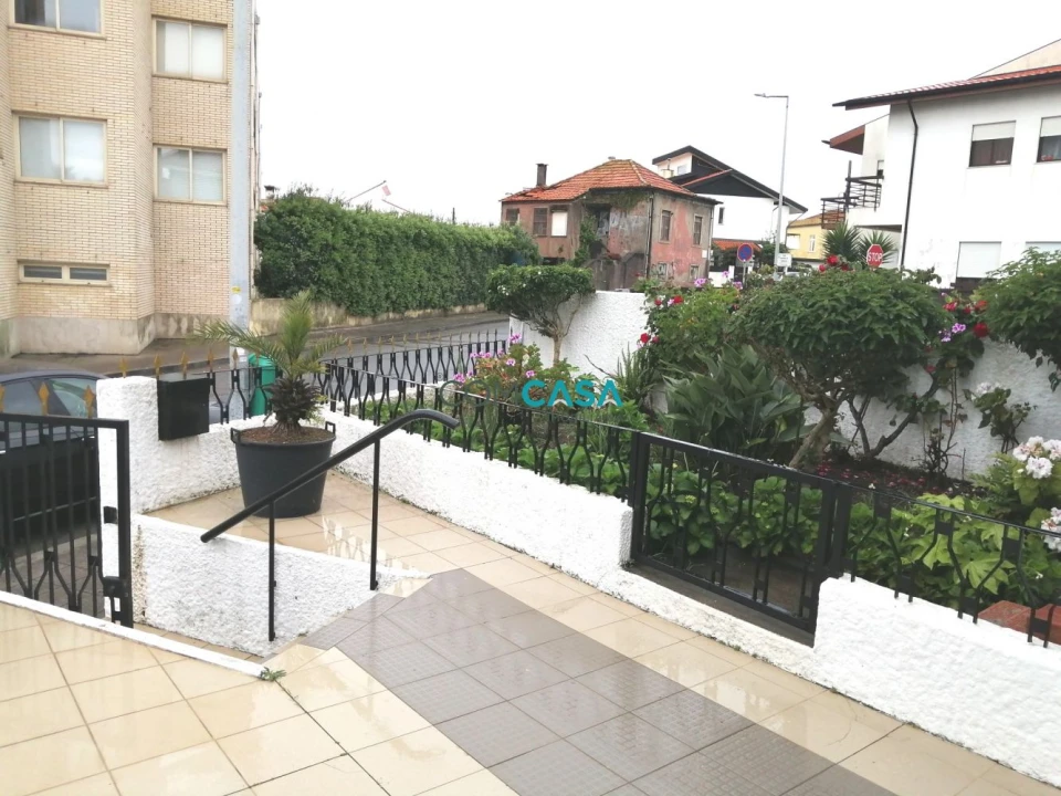 Loja para Arrendamento em Matosinhos e Leça da Palmeira Foto 2