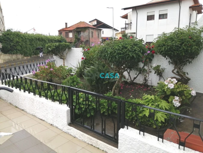 Loja para Arrendamento em Matosinhos e Leça da Palmeira Foto 10