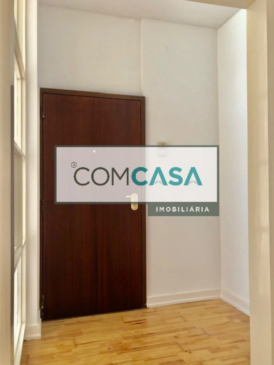 Apartamento T4 para Venda em Ramalde Foto 12