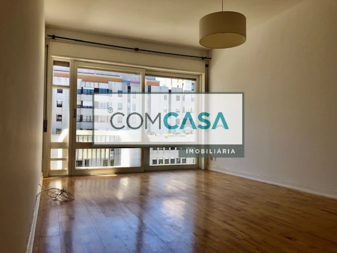 Apartamento T4 para Venda em Ramalde Foto 14