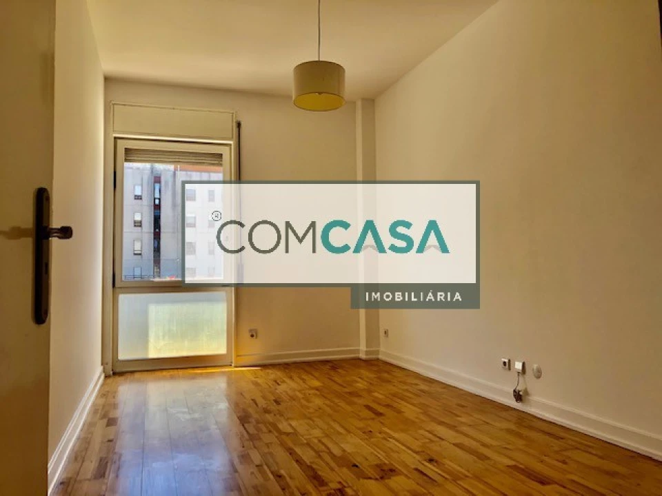 Apartamento T4 para Venda em Ramalde Foto 17