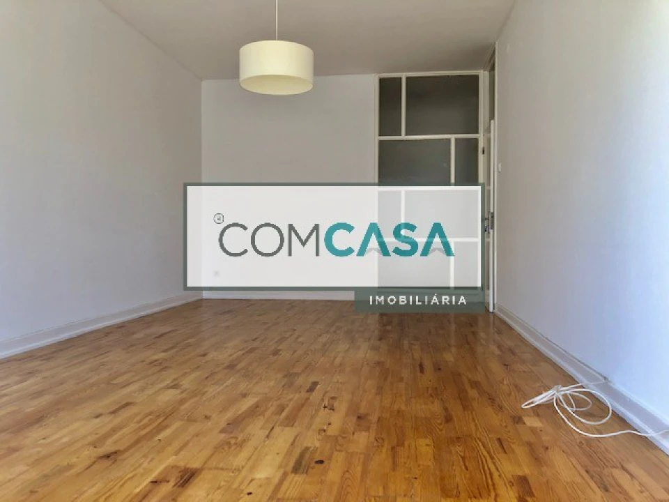 Apartamento T4 para Venda em Ramalde Foto 4