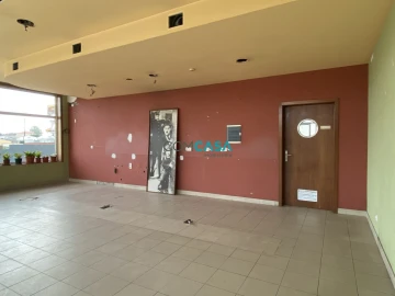 Loja para Arrendamento em Perafita, Lavra e Santa Cruz do Bispo