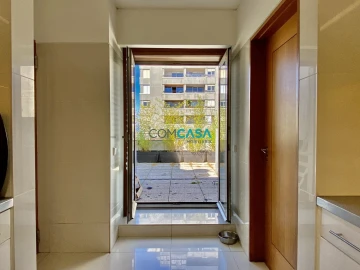 Apartamento T4 para Venda em Lordelo do Ouro e Massarelos
