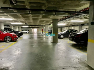 Apartamento T4 para Venda em Lordelo do Ouro e Massarelos