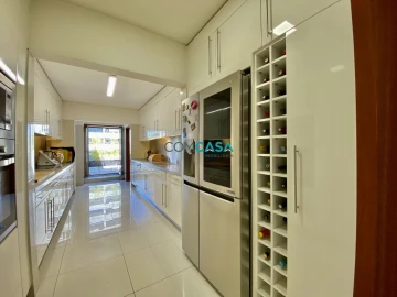 Apartamento T4 para Venda em Lordelo do Ouro e Massarelos