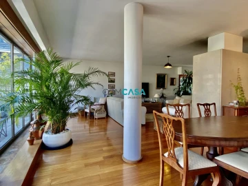 Apartamento T4 para Venda em Lordelo do Ouro e Massarelos
