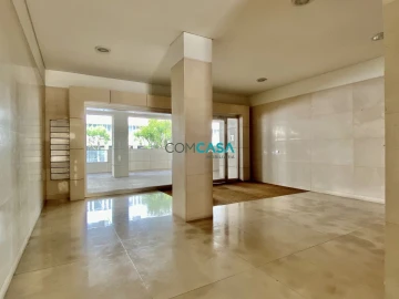 Apartamento T4 para Venda em Lordelo do Ouro e Massarelos