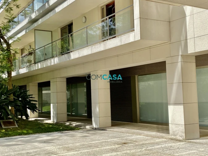 Apartamento T4 para Venda em Lordelo do Ouro e Massarelos Foto 24