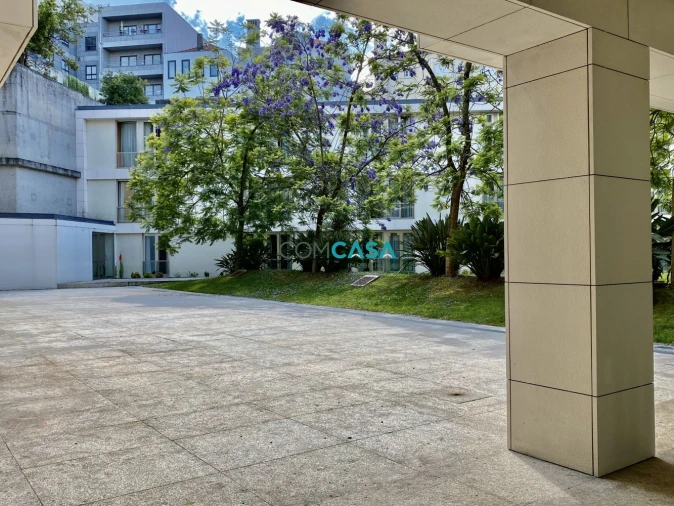 Apartamento T4 para Venda em Lordelo do Ouro e Massarelos Foto 25
