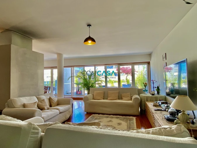 Apartamento T4 para Venda em Lordelo do Ouro e Massarelos