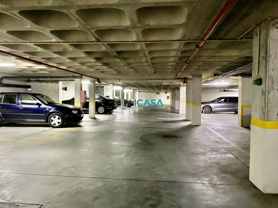 Apartamento T4 para Venda em Lordelo do Ouro e Massarelos Foto 21