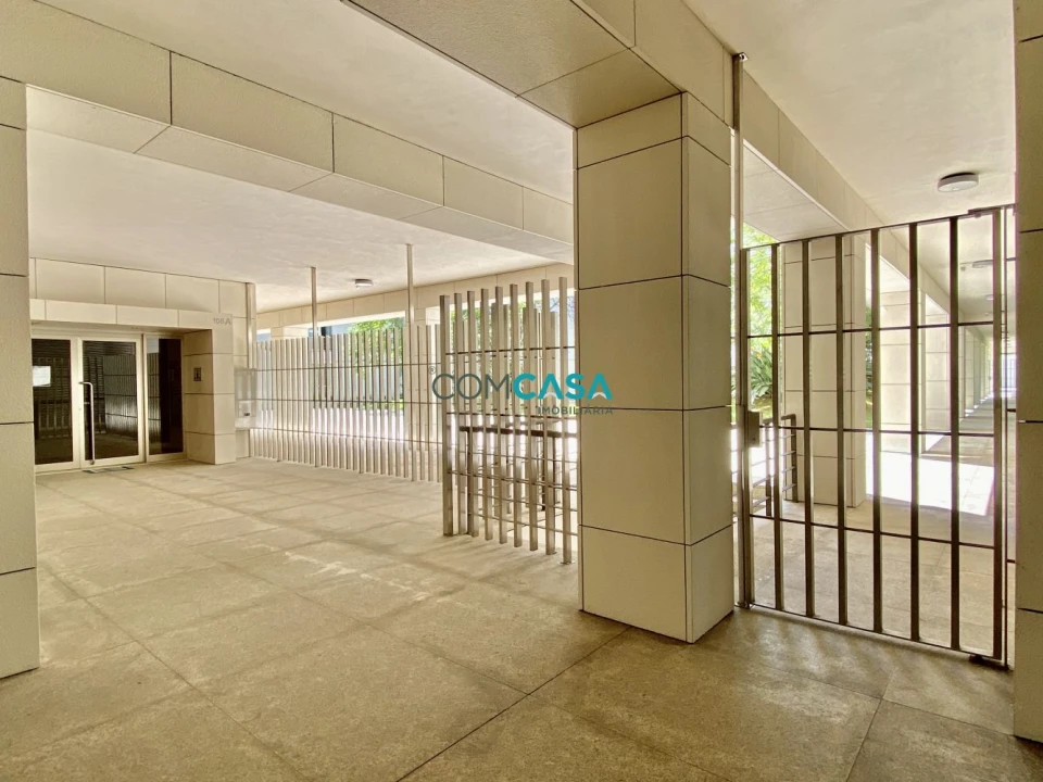 Apartamento T4 para Venda em Lordelo do Ouro e Massarelos Foto 27