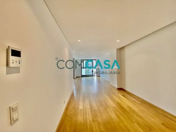 Apartamento T2 para Venda em Ramalde Foto 4