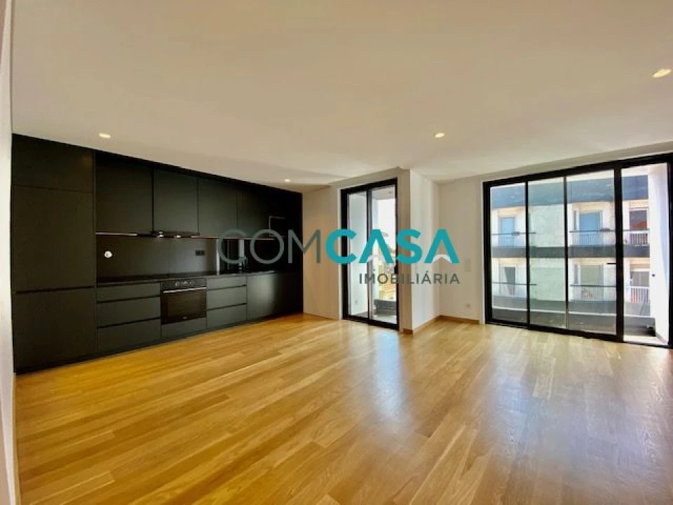Apartamento T2 para Venda em Ramalde Foto 5
