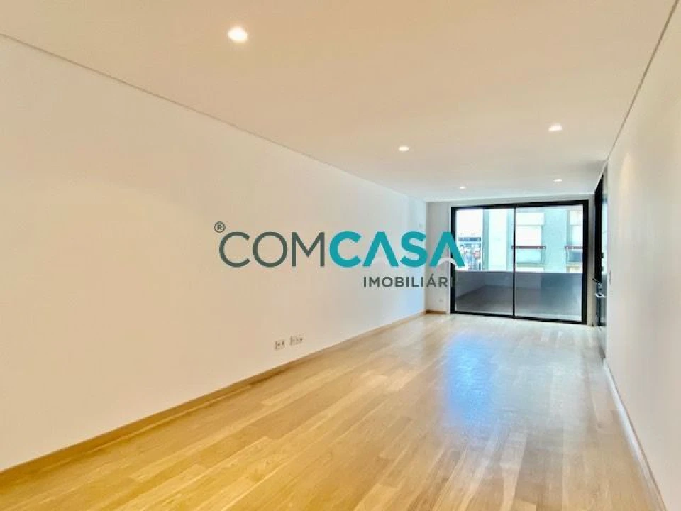 Apartamento T1 para Venda em Ramalde Foto 6