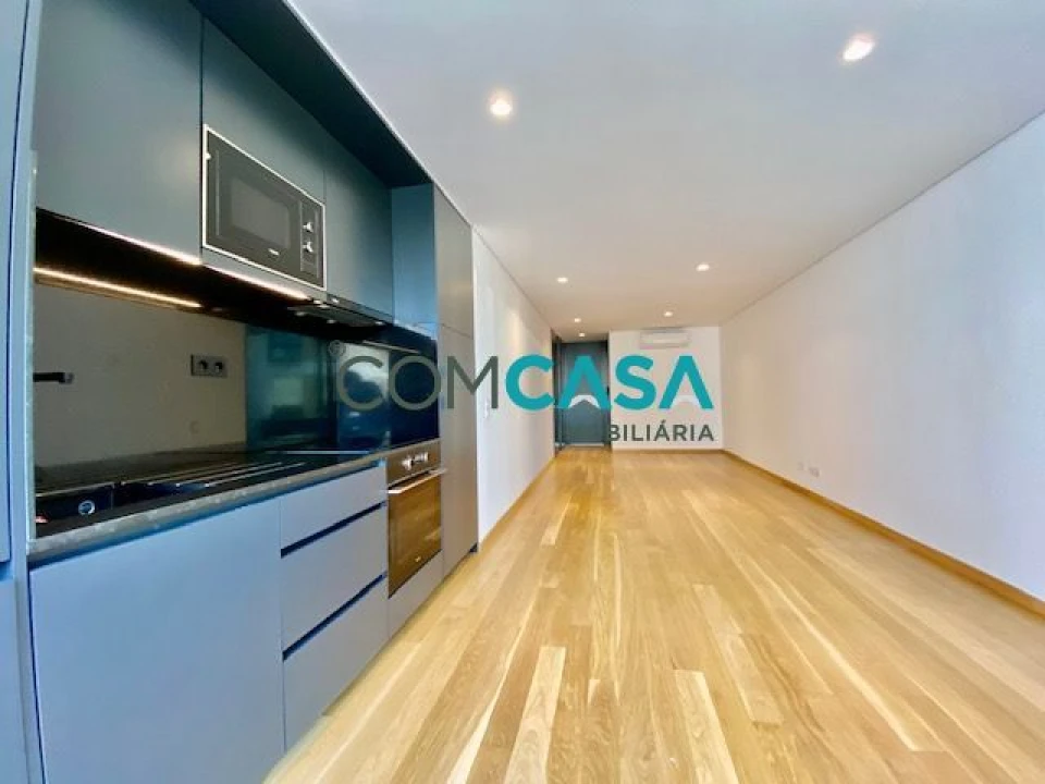 Apartamento T1 para Venda em Ramalde Foto 1