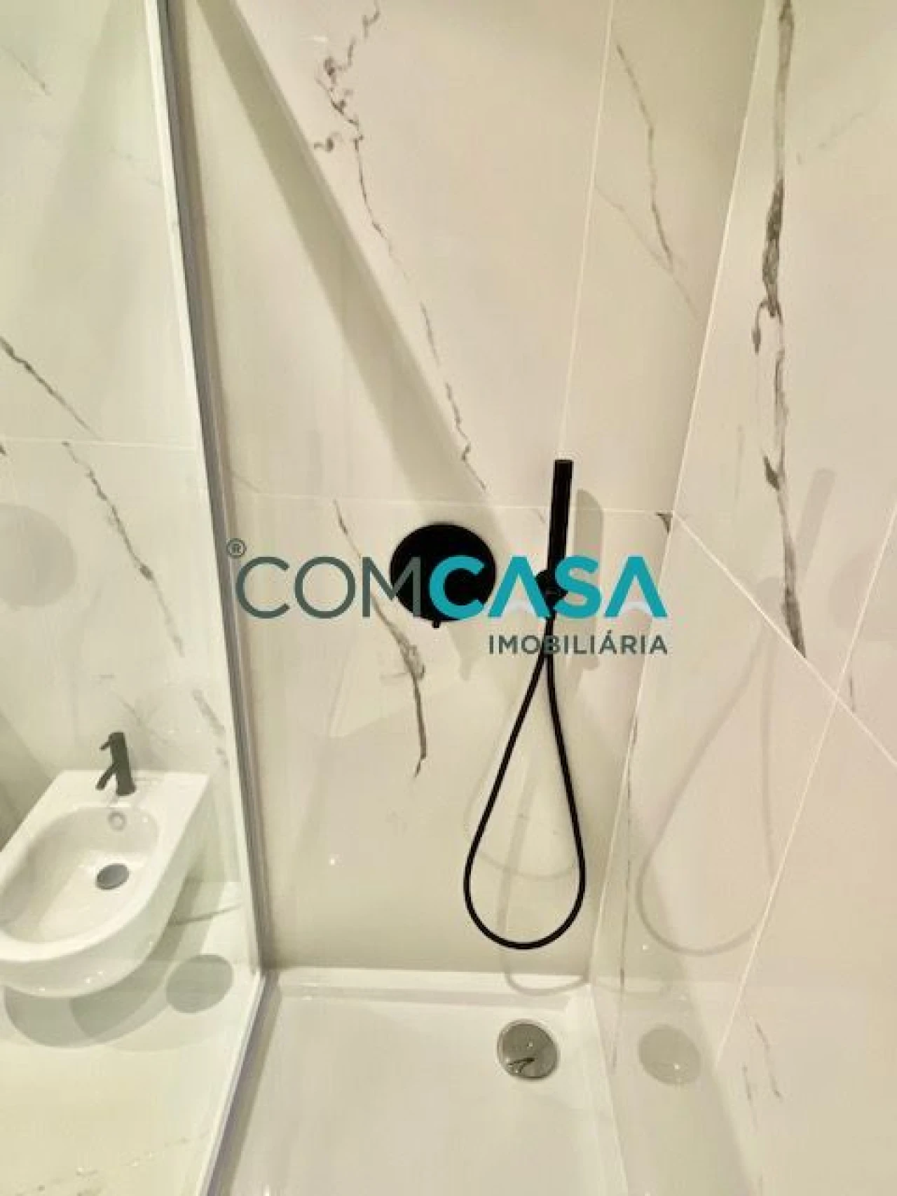 Apartamento T1 para Venda em Ramalde Foto 8