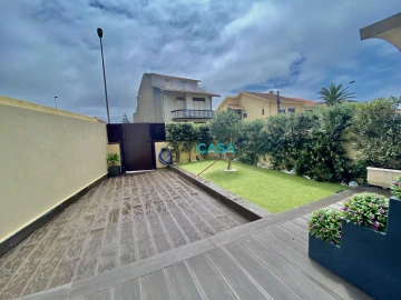 Loja para Venda em Perafita, Lavra e Santa Cruz do Bispo