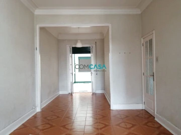 Moradia T6 para Venda em Cedofeita, Santo Ildefonso, Sé, Miragaia, São Nicolau e Vitória