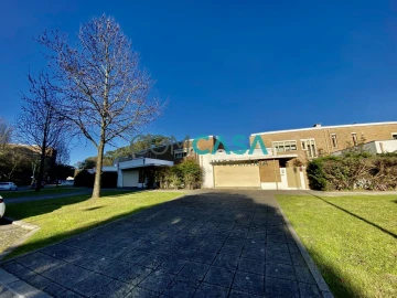 Terreno para Venda em São Mamede de Infesta e Senhora da Hora