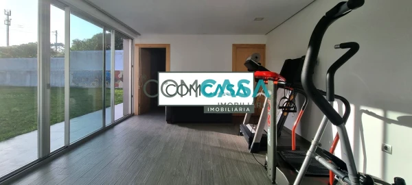 Moradia T4 para Venda em Gulpilhares e Valadares