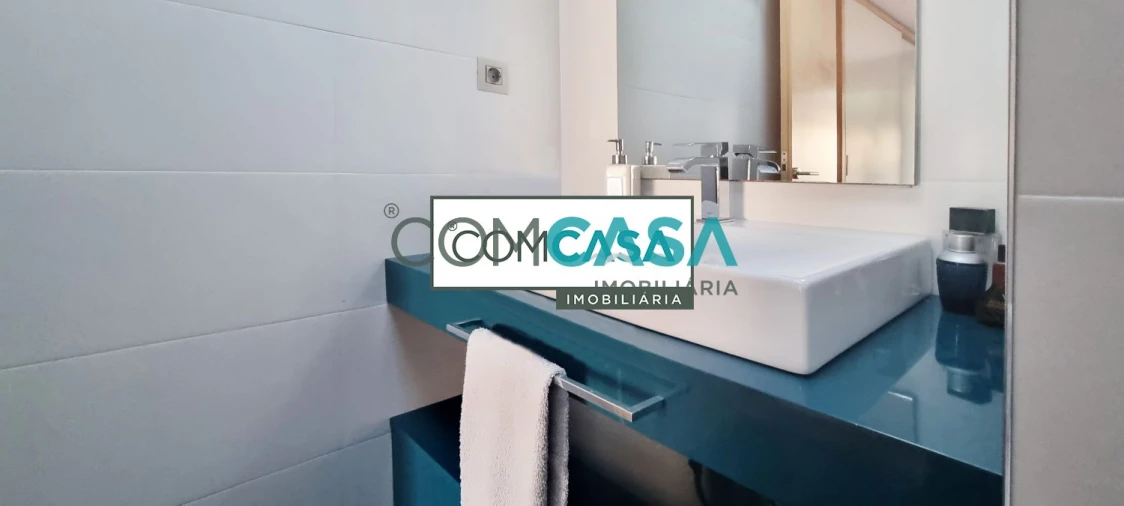 Moradia T4 para Venda em Gulpilhares e Valadares Foto 40