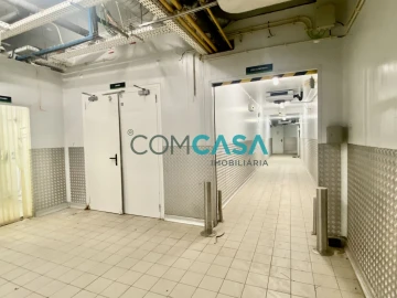 Loja para Arrendamento em São Mamede de Infesta e Senhora da Hora