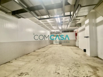 Loja para Arrendamento em São Mamede de Infesta e Senhora da Hora