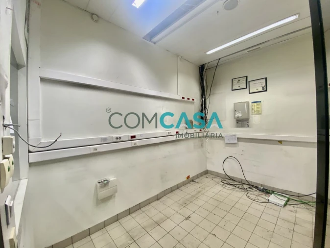 Loja para Arrendamento em São Mamede de Infesta e Senhora da Hora Foto 11