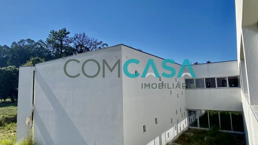 Loja para Venda em Vilar de Pinheiro