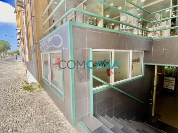 Loja para Arrendamento em Baguim do Monte (Rio Tinto)