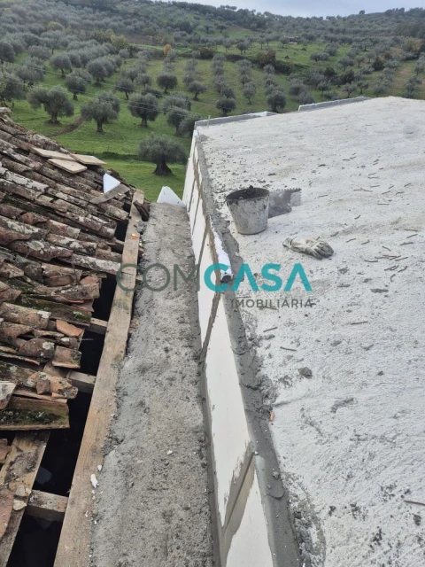 Moradia T2 para Venda em Carvalhais