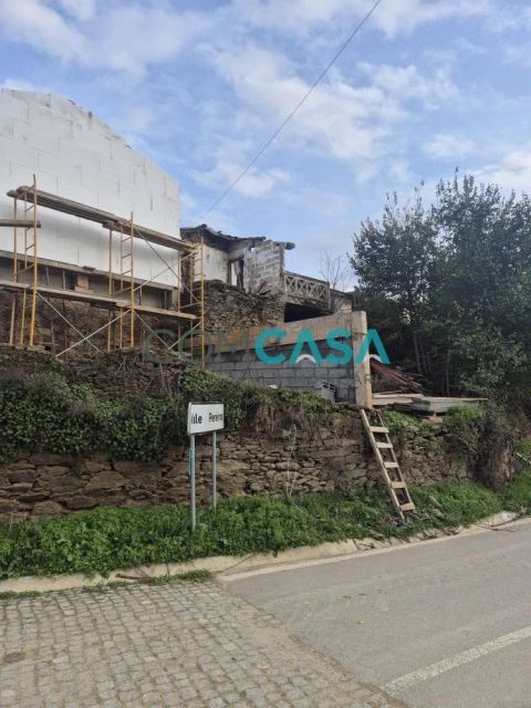 Moradia T2 para Venda em Carvalhais